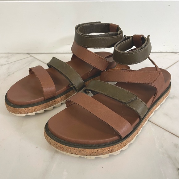 Sorel dual leather strap ankle wrap platform sandal green and tan size 8.5 women - Picture 1 of 10